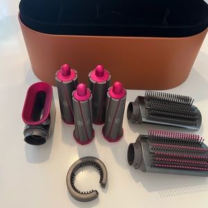 Dyson Airwrap Leather case and attachments